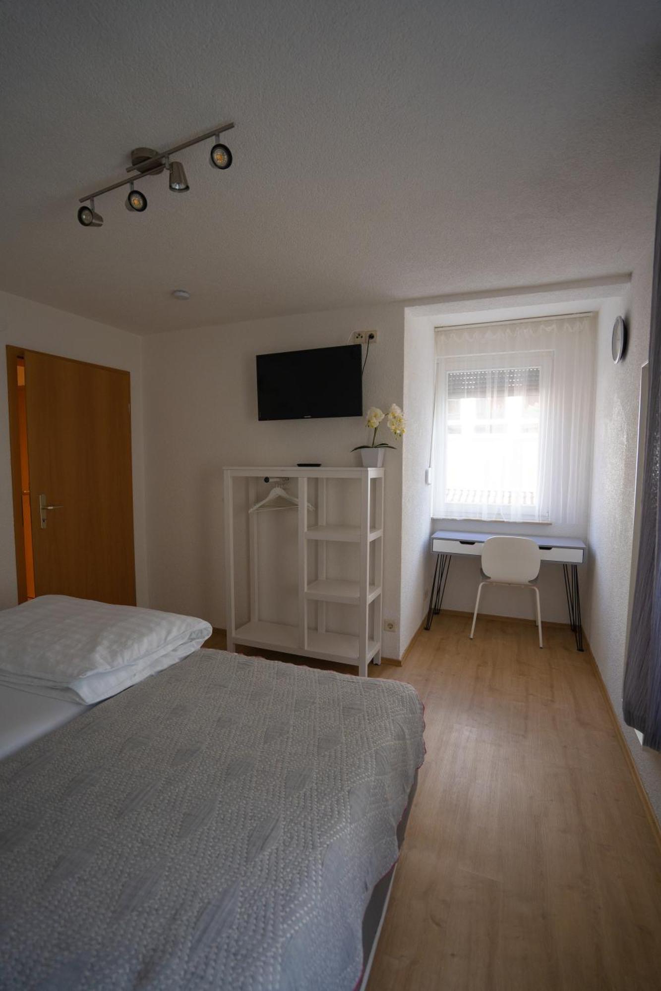 Апартаменты Fewo Reutlingen Metzstrasse Og 1 Номер фото